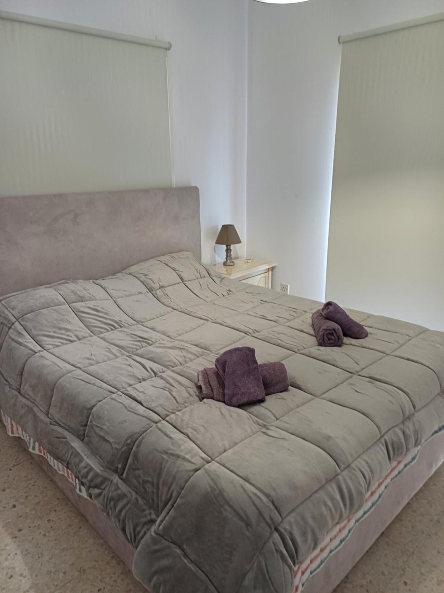 Spacious 2 Bedroom Appartment Near Mall -Internet 1Gbps Paphos Exteriör bild